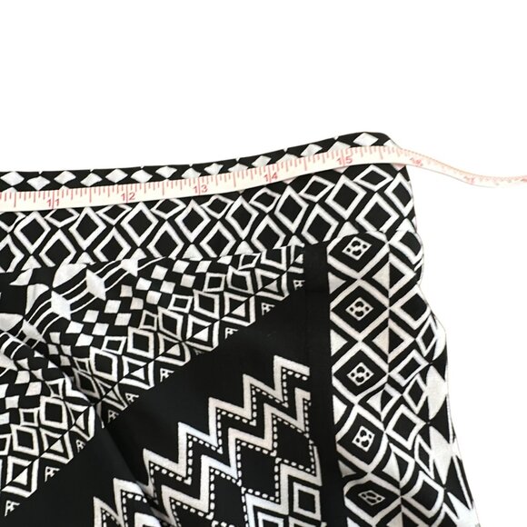 Chico's Skirt Size 1 M Black White Geometric Pattern Long Maxi Pull On Women - Picture 8 of 13